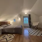 Holiday home Apaisant Avec Spa, Jardin Et Etang, Animaux Acceptes Pour 6 Personnes - Fr-1-489-612