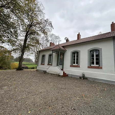 Apaisant Avec Spa, Jardin Et Etang, Animaux Acceptes Pour 6 Personnes - Fr-1-489-612 Bézenet