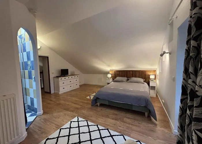 Apaisant Avec Spa, Jardin Et Etang, Animaux Acceptes Pour 6 Personnes - Fr-1-489-612 بيت للعطل Bézenet